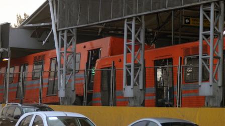 Alrededor de las 11:30 horas de este martes se restableció el servicio en la Línea 5 del Metro.  