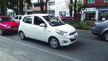 Los 10 autos que gastan menos gasolina en México 