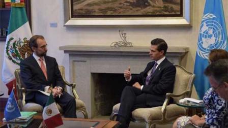 El presidente Enrique Peña Nieto recibió en la residencia oficial de Los Pinos al Alto Comisionado para los Derechos Humanos de la ONU, Zeid Ra'ad Al Hussein.