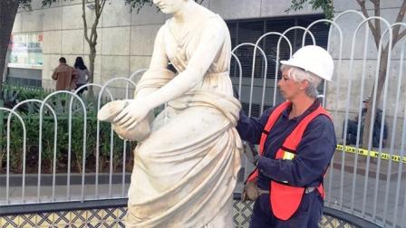 La Secretaría de Obras y Servicios capitalina da mantenimiento a 17 fuentes emblemáticas. Foto Cortesía GDF