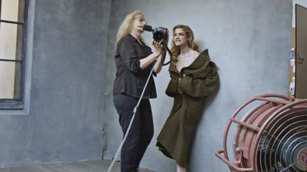 La rusa Natalia Vodianova es la única modelo contemplada por Leibovitz para el calendario. (Pirelli)