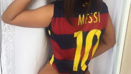 La sensual felicitación de Miss Bumbum a Messi (Foto tomada de Instagram suzycortezoficial)
