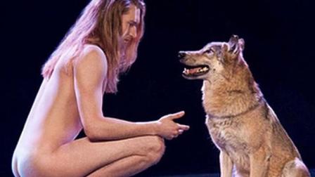 'No es una cuestión de vulgaridad o de sexo... Queremos que sea arte, y no pornografía', afirmó el cantante de 21 años, cuyo nombre real es Alexander Ivanov. (Instagram)
