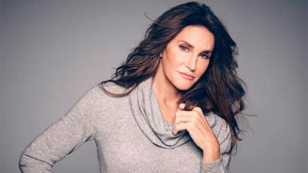 Jenner utilizó el sanitario de mujeres, sin incidente alguno, en el Trump International Hotel And Tower en Manhattan y hasta publicó en su cuenta de Facebook el video, titulado 'Bathroom Break'. (Facebook)