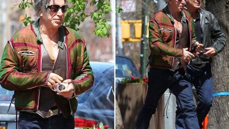 Así lucía hace un año, por lo que el cambio fue evidente para los presentes al estreno en Nueva York.