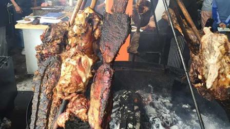 Durante la feria se podrán disfrutar tortas de avestruz, mantarraya, cocodrilo, alambre de mariscos, hasta las clásicas de jamón, queso y pierna.  Foto: Rodolfo Dorantes 