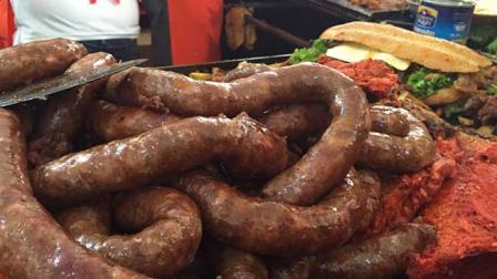 Durante la feria se podrán disfrutar tortas de avestruz, mantarraya, cocodrilo, alambre de mariscos, hasta las clásicas de jamón, queso y pierna.  Foto: Rodolfo Dorantes 