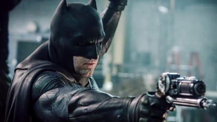 Sobre The Batman aún no hay muchos detalles, salvo que el villano principal podría ser Deathstroke, interpretado por el actor Joe Manganiello, y que en la película estarán dos de los personajes más ligados a la historia del personaje: Alfred y el Comisionado Gordon.