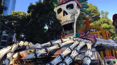 Calaveras Gigantes desfilarán este sábado al estilo "James Bond" en la cinta "007: Spectre". Foto: Jorge González