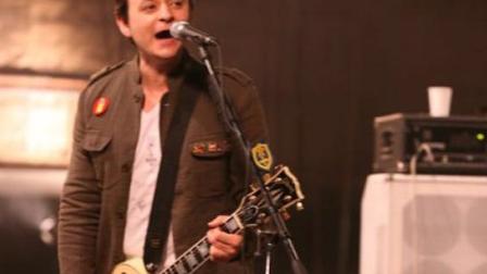James Dean Bradfield, vocalista y guitarrista de Manic Street Preachers. (Tomada de su página oficial)