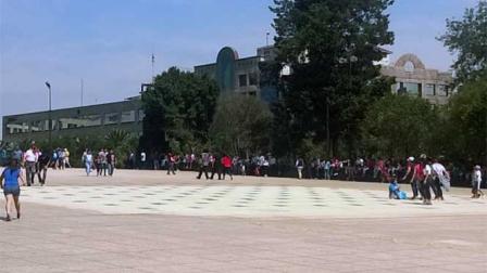 Este sábado las fuentes del Monumento a la Revolución se encuentran sin funcionar. Foto: Ricardo Vitela