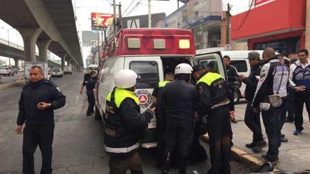 La zona donde quedó la camioneta fue acordonada para las indagaciones. Foto: Héctor Cano