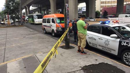 La zona donde quedó la camioneta fue acordonada para las indagaciones. Foto: Héctor Cano