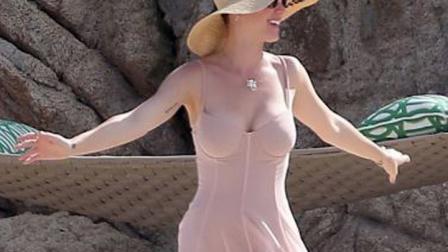 La intérprete de ‘Firework’ visitó las playas mexicanas de Cabo San Lucas, donde disfrutó del buen clima acompañada de un grupo de amigas, con las que posó para una sexy sesión de fotos. (Foto: Instagram)