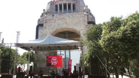 El movimiento se congregó este viernes en el Monumento a la Revolución para dar inicio al evento. Foto: @RayAlonso