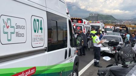 Choque de vagoneta deja 12 heridos en la México-Puebla