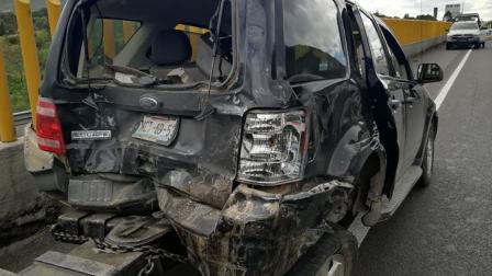 Choque de vagoneta deja 12 heridos en la México-Puebla