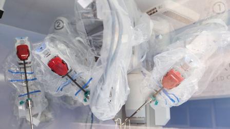 En Hospital Ángeles, exponen relevancia de la cirugía robótica