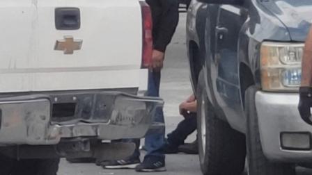 Un enfrentamiento entre la Policía Estatal Investigadora y hombres armados, que tuvo lugar a las afueras de la comandancia de bomberos de Reynosa, dejó saldo de tres detenidos. Foto: Especial