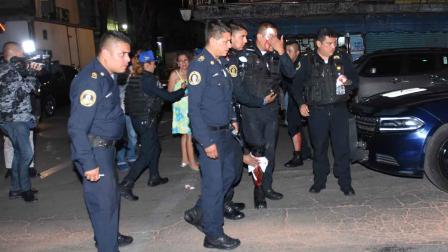 Los delincuentes fueron detenidos tras asaltar a un transeúnte. Foto: Especial