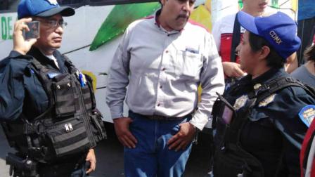 Conductor de tráiler no ve a peatón y lo arrolla en la MH