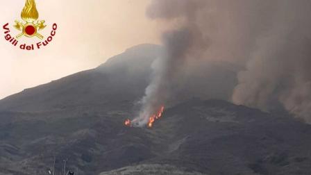 Pánico en Italia por nueva erupción del volcán Estrómboli