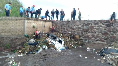 Mueren dos mujeres por tormenta en Tlajomulco