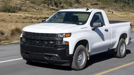 7. Chevrolet Silverado 2500 HD. Se reportaron fallas en el tren motriz y la suspensión, pero el principal problema resultó en las emisiones que provoca su motor. Foto: Chevrolet México