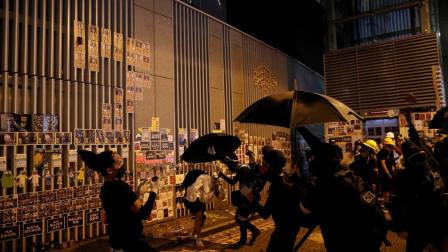Disturbios en Hong Kong marcan aniversario de protestas