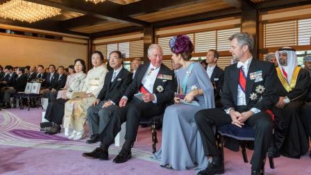 Emperador Naruhito proclama su ascenso al trono en Japón
