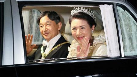 Emperador Naruhito proclama su ascenso al trono en Japón