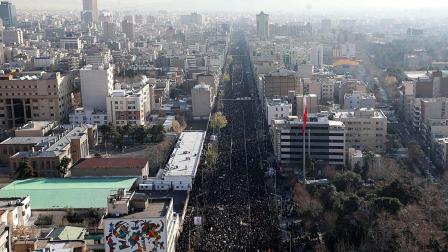 Estampida durante funeral de general iraní deja 40 muertos