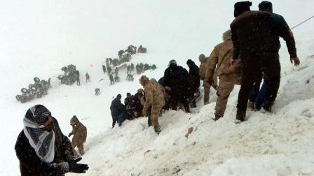 Avalanchas dejan al menos 31 muertos en Turquía
