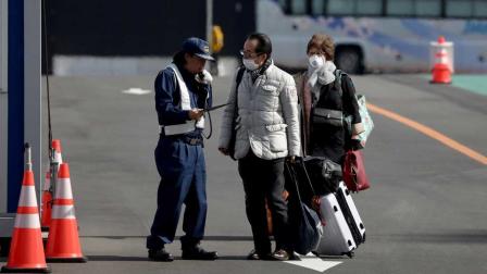 Acaba cuarentena de crucero en Japón; cientos tienen coronavirus