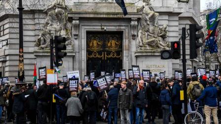 Marchan en Londres contra extradición de Assange a EU