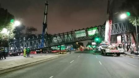 El retiro del puente también respondió a la solicitud de grupos y asociaciones civiles. Foto: Especiales