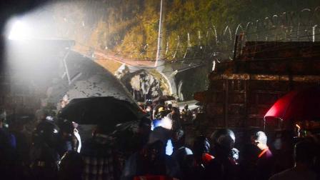 Así las tareas de rescate tras avionazo en India