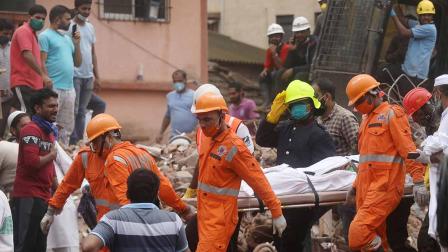 Derrumbe de edificio en India deja al menos 11 muertos