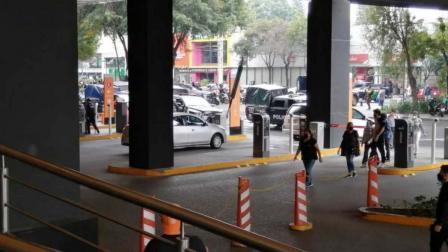 Cumplimentan órdenes de aprehensión por asalto a joyería de Parque Delta
