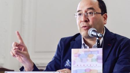 Ciro Murayama precisó que “los partidos políticos y quienes desean serlo, tienen una serie de obligaciones adicionales a cualquier otra persona moral que recibe recursos, en este caso ellos tiene que hacerse de recursos privados que vengan siempre de ciudadanos, no puede ser de empresas, organizaciones, de sindicatos, solo de personas plenamente identificadas”