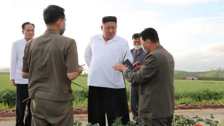 Tifón arrasa en Corea del Norte; Kim despliega 12 mil 'ayudantes'