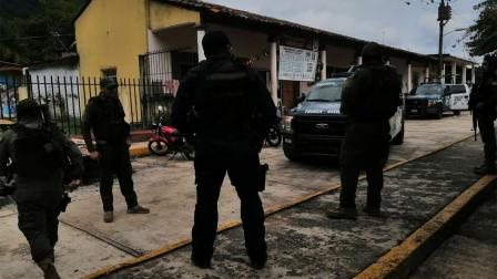 Las autoridades investigan las agresiones debido a que en este momento hay una abierta disputa entre el munícipe y algunas personas que no quedaron conformes con su llegada.
