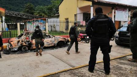 Las autoridades investigan las agresiones debido a que en este momento hay una abierta disputa entre el munícipe y algunas personas que no quedaron conformes con su llegada.