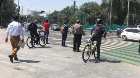 Antorchistas liberan circulación en Reforma 