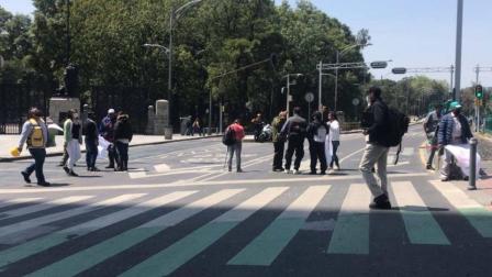Antorchistas liberan circulación en Reforma 