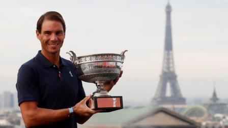 Nadal derrotó al número 1, Novak Djokovic, para igualar los 20 Grand Slams de su eterno rival Roger Federer. (Reuters)