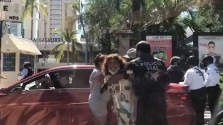 El encargado de despacho de la Secretaría de Seguridad Pública de Acapulco informó que agente agresor ya fue separado del cargo debido a que no permitirán abusos. Foto: Especial