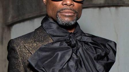 En un acto de rebeldía Billy Porter apareció con un vestido durante los premios Oscar 2019 para pronunciarse contra Donald Trump, ya que el presidente olvidó mencionar a la comunidad LGBT durante su discurso sobre el estado de la unión. Sin embargo Porter fue criticado por querer llamar la atención. Foto: instagram
