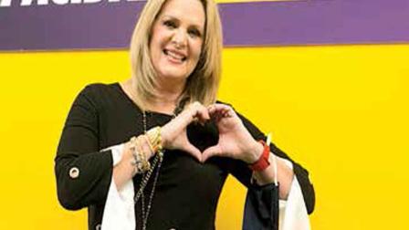 Erika Buenfil celebró que Teletón no diera marcha atrás a su evento y ya sea por vía digital o por teléfono, se buscara la manera de ayudar
