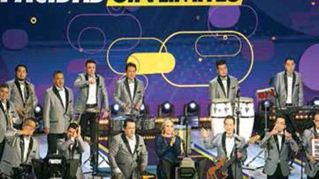 Este año se contó con la participación de conductores y cantantes como Chayanne, Ricky Martin y Los Ángeles Azules.